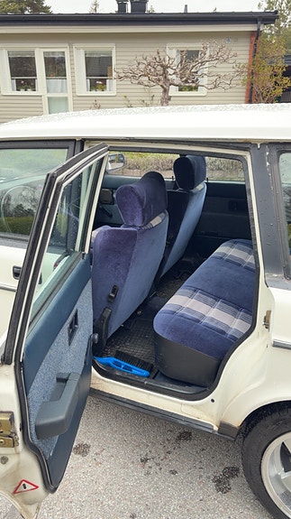 Volvo 240 22 of 30