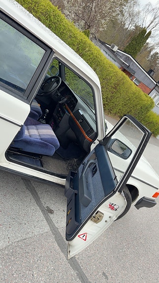 Volvo 240 17 of 30