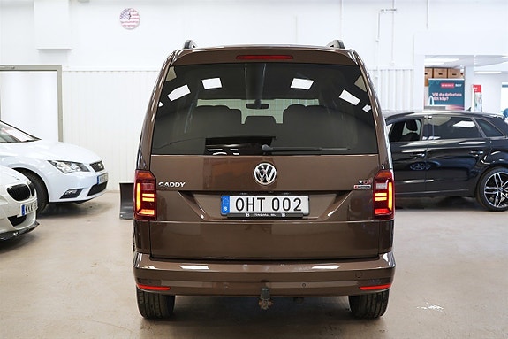Volkswagen Caddy Maxi 4 of 5