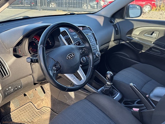 Kia Ceed 5 of 6