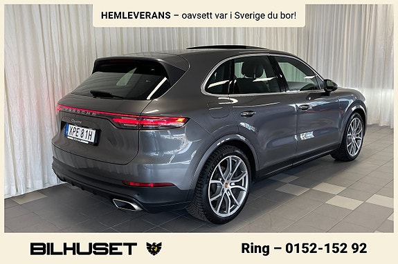 Porsche Cayenne S 4 of 5