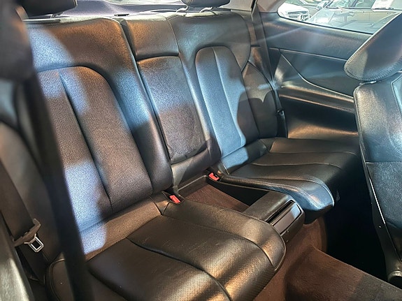 Mercedes-Benz CLK200 7 of 12