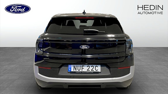 Ford Explorer 7 of 12