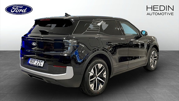 Ford Explorer 2 of 12