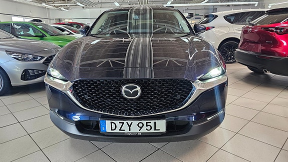 Mazda CX-30 4 of 9
