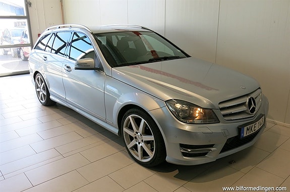 Mercedes-Benz C220 d 3 of 5