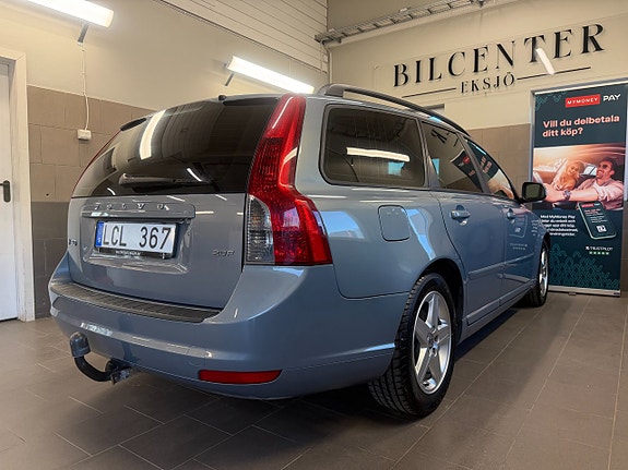 Volvo V50 4 of 5