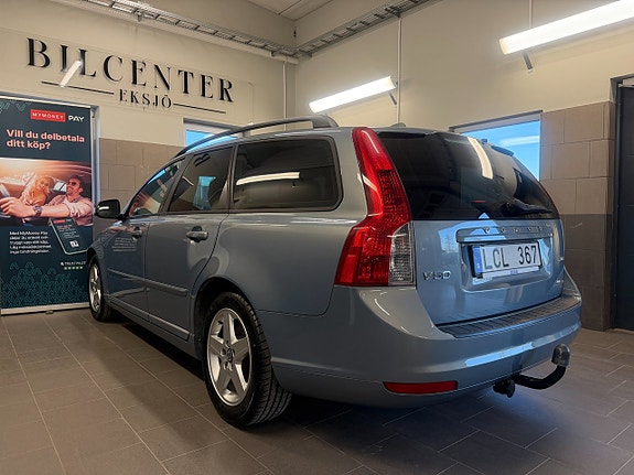 Volvo V50 2 of 5