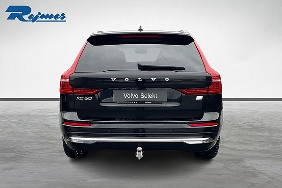 Volvo XC60 4 of 5