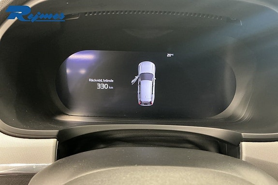 Volvo V90 Cross Country 8 of 18