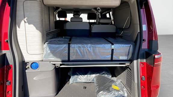 Volkswagen California 8 of 16
