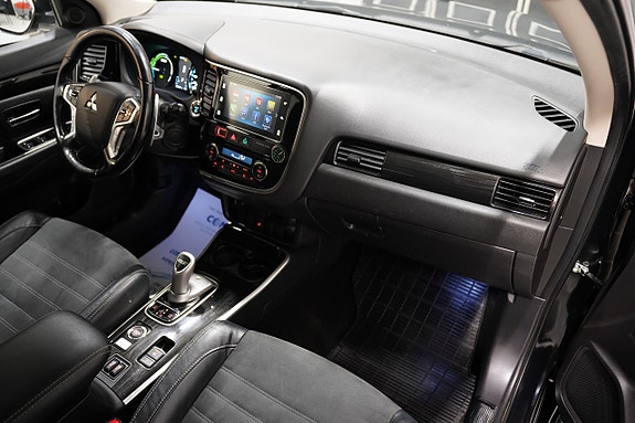 Mitsubishi Outlander 8 of 19