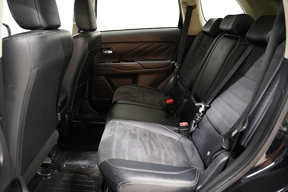 Mitsubishi Outlander 17 of 19