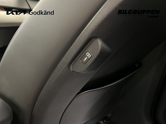 Kia EV4 17 of 25