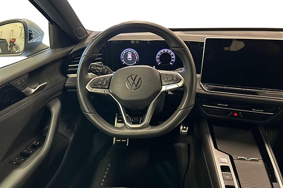 Volkswagen Passat 7 of 14