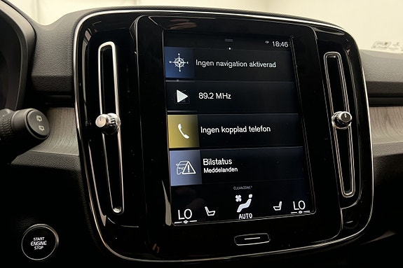 Volvo XC40 23 of 27