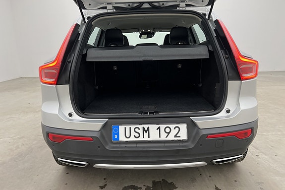 Volvo XC40 10 of 27