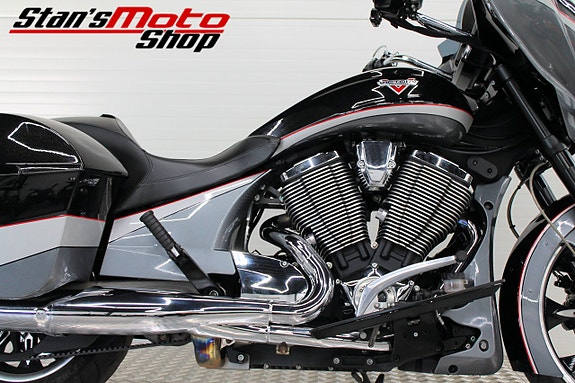 Victory Magnum ABS 7 of 18
