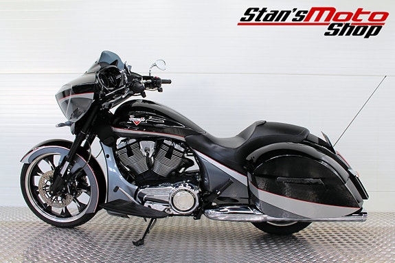 Victory Magnum ABS 3 of 18