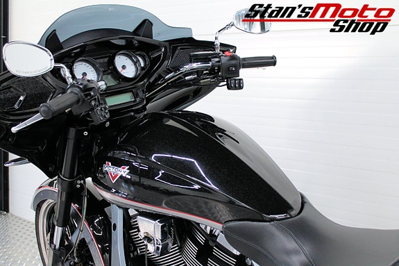 Victory Magnum ABS 15 of 18