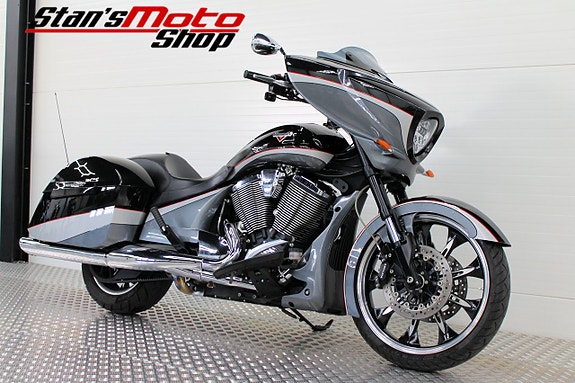 Victory Magnum ABS 2 of 18
