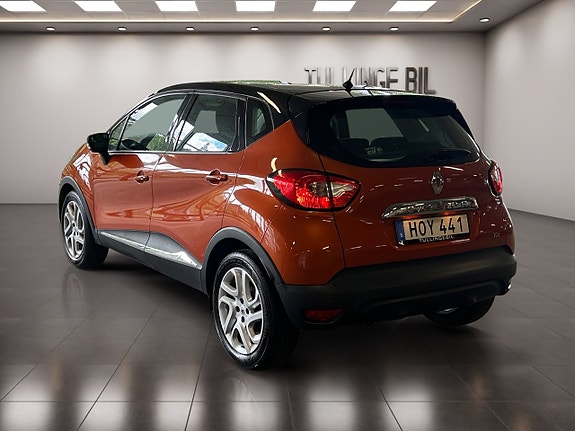 Renault Captur 3 of 22
