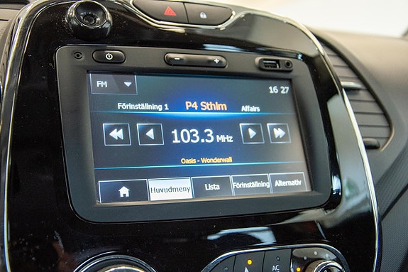 Renault Captur 16 of 22
