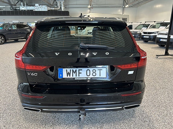 Volvo V60 3 of 5