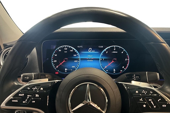 Mercedes-Benz E220 5 of 5