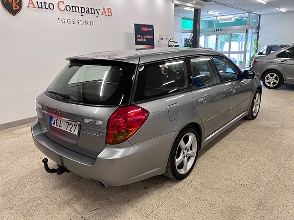Subaru Legacy 6 of 14