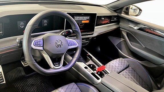 Volkswagen Passat 7 of 15