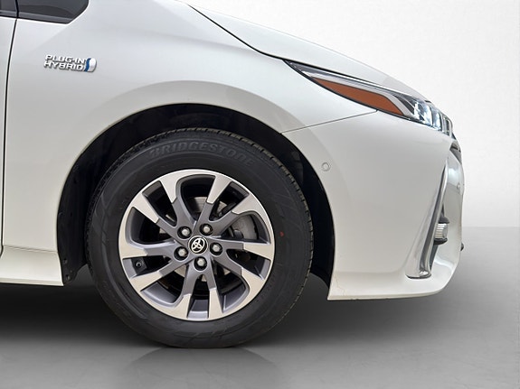 Toyota Prius 25 of 29