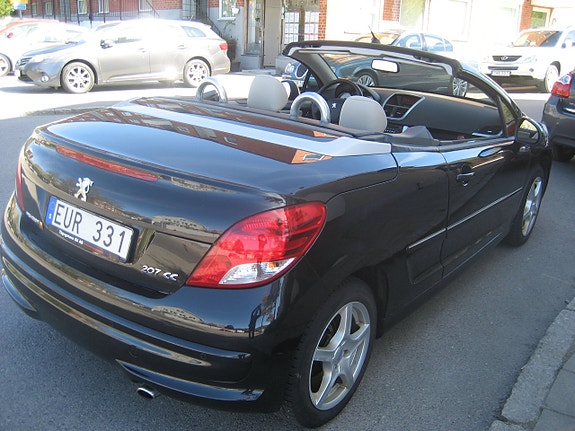 Peugeot 207 CC 7 of 12