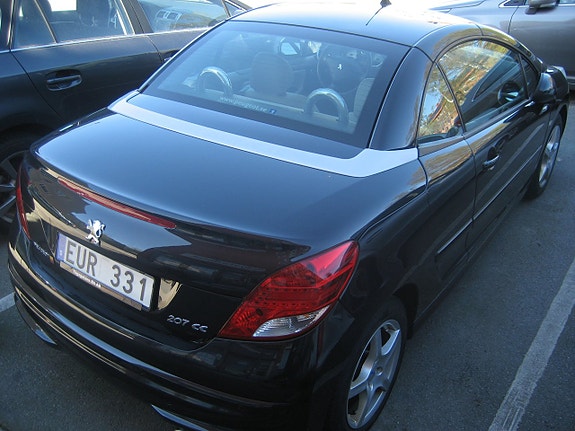 Peugeot 207 CC 3 of 5