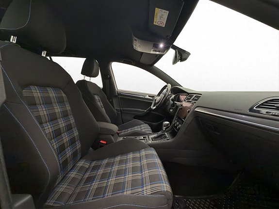 Volkswagen Golf I 22 of 30