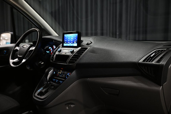 Ford Transit Connect 26 of 29