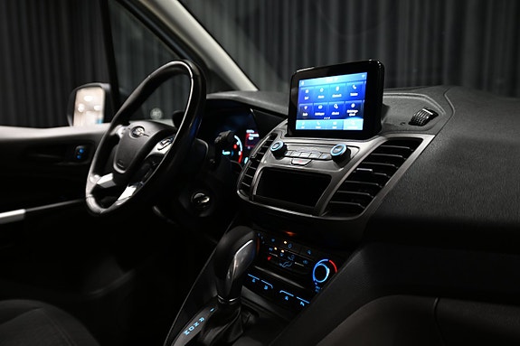 Ford Transit Connect 27 of 29