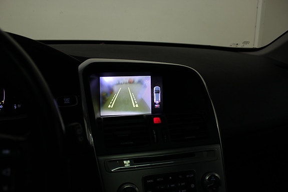 Volvo XC60 24 of 28