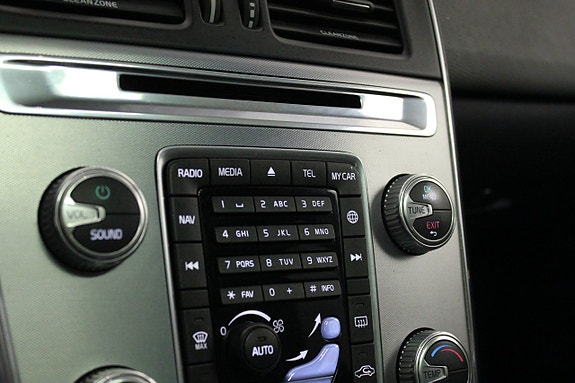 Volvo XC60 27 of 28