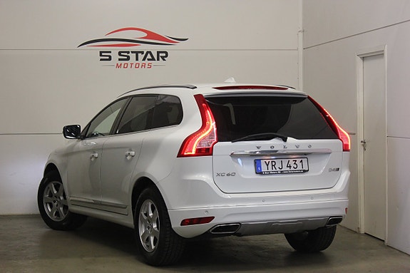 Volvo XC60 7 of 28