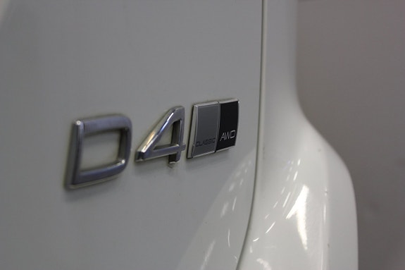 Volvo XC60 9 of 28