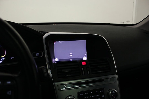 Volvo XC60 21 of 28