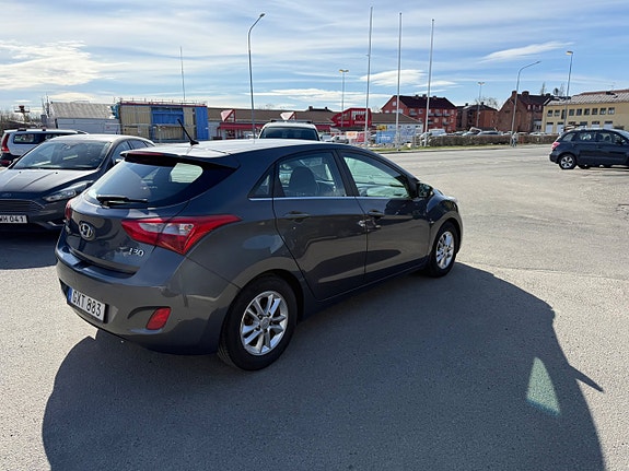 Hyundai i30 3 of 8