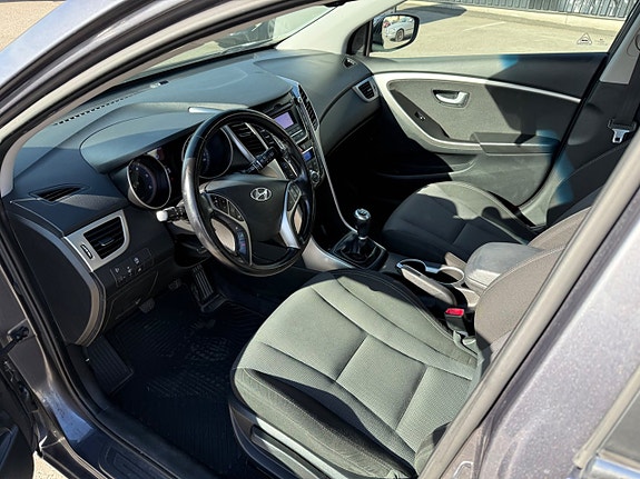 Hyundai i30 7 of 8