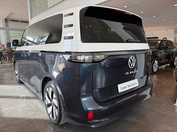 Volkswagen ID. Buzz 3 of 5