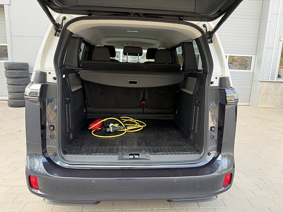 Volkswagen ID. Buzz 12 of 13