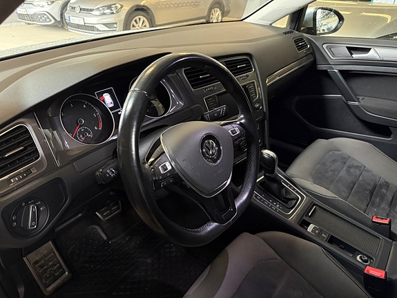 Volkswagen Golf Alltrack 8 of 10