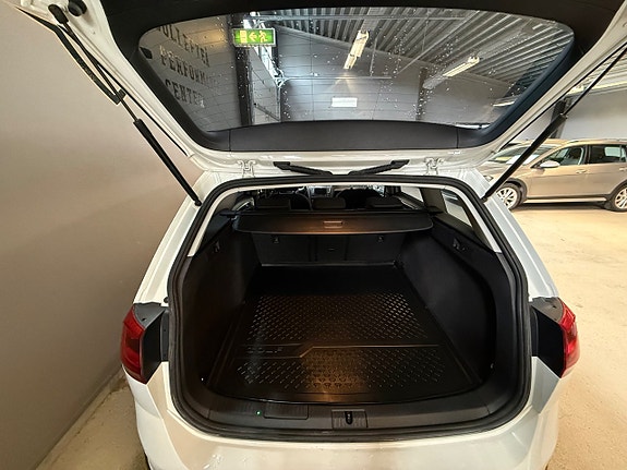 Volkswagen Golf Alltrack 10 of 10