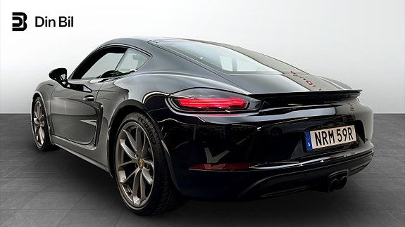 Porsche 718 Cayman 3 of 5