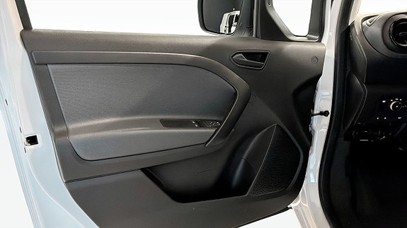 Mercedes-Benz eCitan 7 of 13